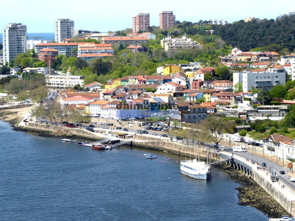 ST - PORTO