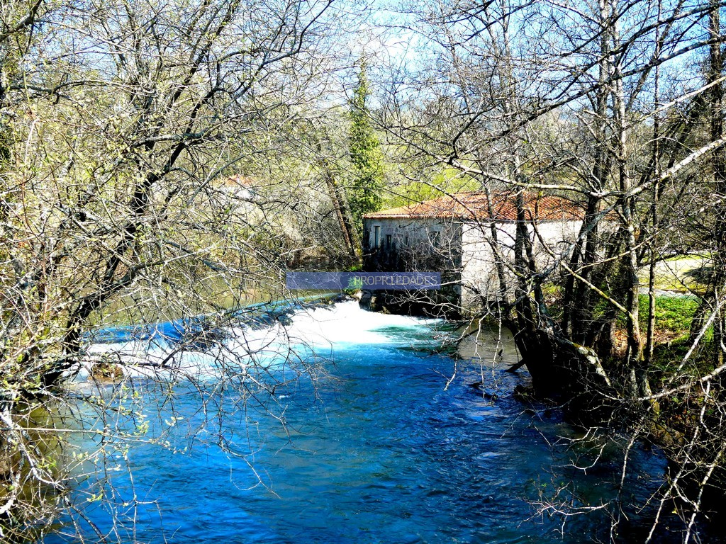 Terreno p/ contr. altura